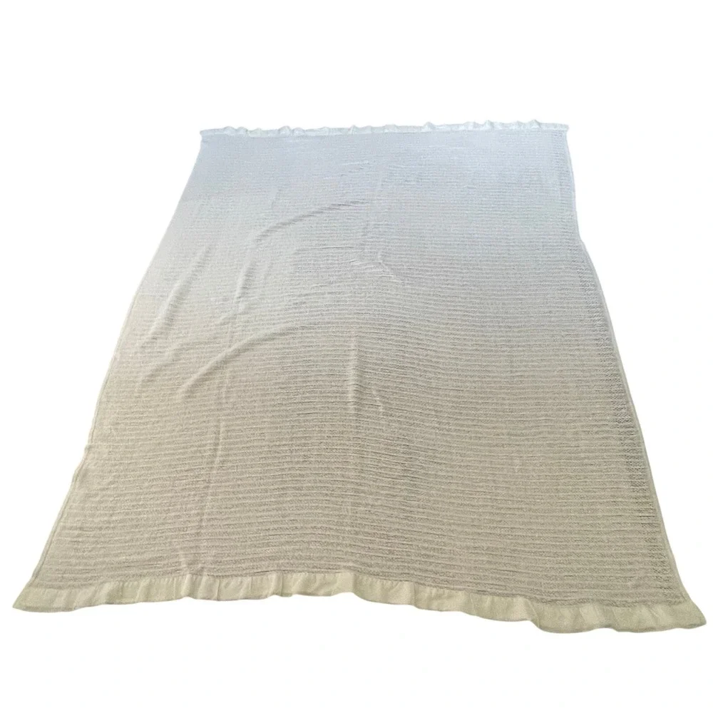 Vintage Cream White Knit Throw Blanket Ruffled Satin Trim Cottagecore 68x79